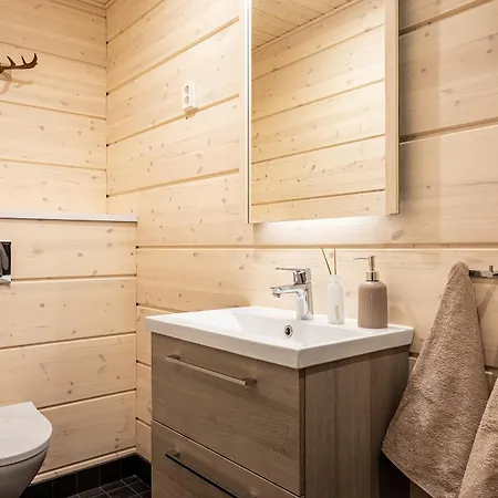 Levissa By Hilla * Levi