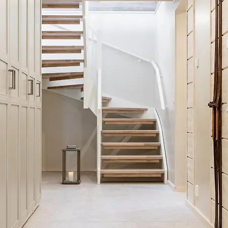 Levissa By Hilla * Levi